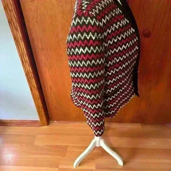 Kasper Womens Red And White Zig Zag Pattern Blazer. Size 12 Lined - Picture 5 of 14